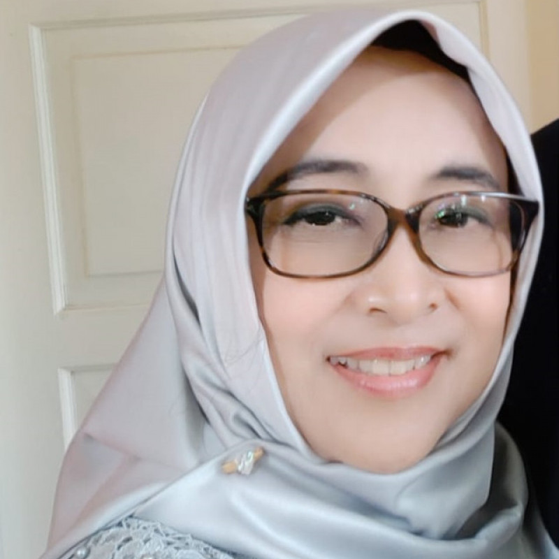 Ir. Ikasari, MHum.